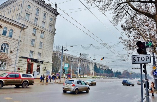 {Правительство одобрило перераспределение средств на зарплату примарам } Молдавские Ведомости