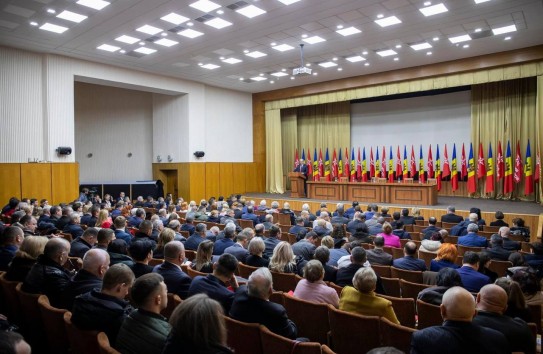 {Партия социалистов снова вводит должность председателя } Молдавские Ведомости