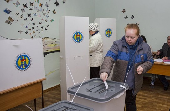 {ЛДПМ призвала власти отказаться от проведения референдума в день выборов} Молдавские Ведомости