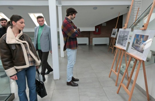 {На фотовыставке "Гавана" разливали кубинский ром} Молдавские Ведомости