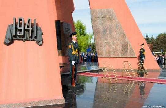 {Правительство одобрило передачу Мемориала в собственность муниципия Кишинев} Молдавские Ведомости