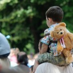 Из 30 тысяч молдавских детей, чьи родители за границей, большинство живет в селах 