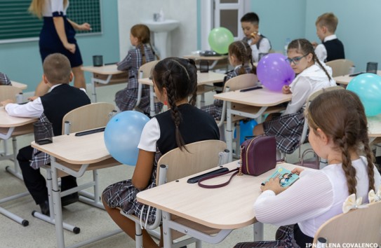 {Каждая десятая школа сегодня начнет новый учебный год} Молдавские Ведомости