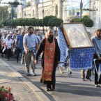 Против зла в городе: шли днем и ночью