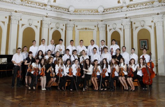 {Chişinău youth orchestra проводит флэш-моб} Молдавские Ведомости