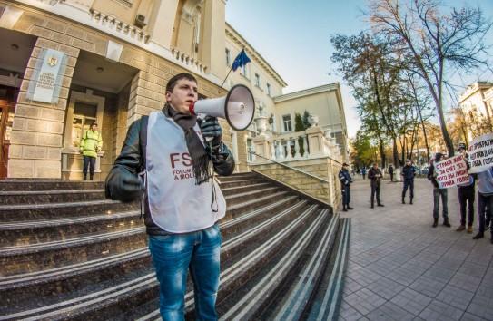 {Адвокат: в Молдове любого могут арестовать по любому нелепому обвинению} Молдавские Ведомости