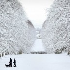 Одесситы выходят на улицу, требуя вернуть электричество в дома