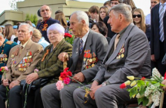 {Правительство организовывает ряд мероприятий по случаю 70-летия Победы} Молдавские Ведомости