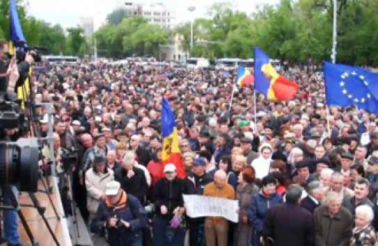 {Премьер сказал организаторам акций протеста, что не будет их курьером} Молдавские Ведомости