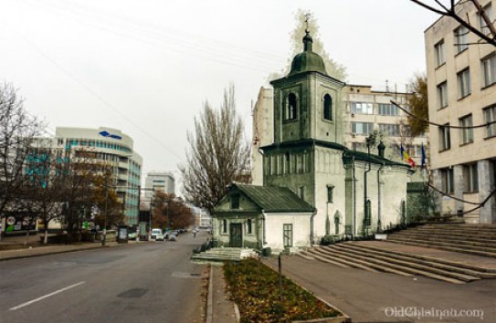 {Первый памятник в Кишинёве} Молдавские Ведомости