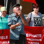 В Каушанах социалисты провели акцию протеста против олигархов 