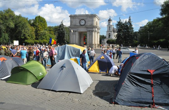 {Боцан: Нам потребовалось 6 лет, чтобы возродить мирные протесты в качестве инструмента давления} Молдавские Ведомости