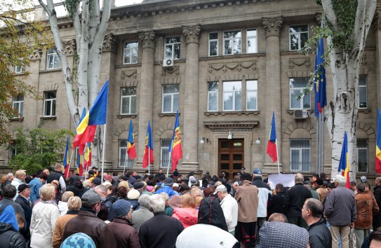 {Додон: Завтра протестующие перекроют несколько дорог в Кишиневе} Молдавские Ведомости