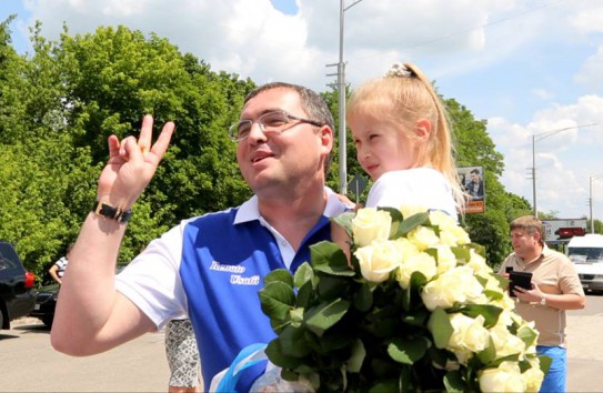 {10 детских игровых комплексов – подарок Усатого городам и селам, где сегодня отмечают храмовый праздник} Молдавские Ведомости