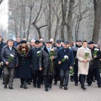 Гимпу освистали при возложении цветов к бюсту Еминеску