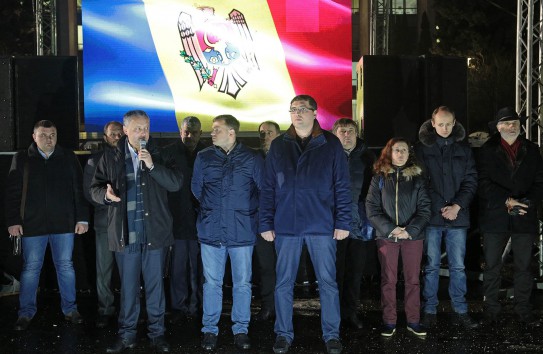 {Оппозиция продолжает протест против узурпации власти в Молдове} Молдавские Ведомости