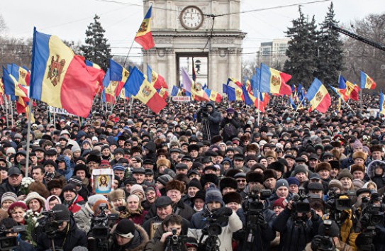 {Оппозиция после тайм-аута намерена продолжить протесты} Молдавские Ведомости