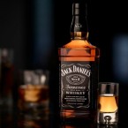 В кишиневских подвалах разливают фальшивое виски Jack Daniels и водку Finlandia