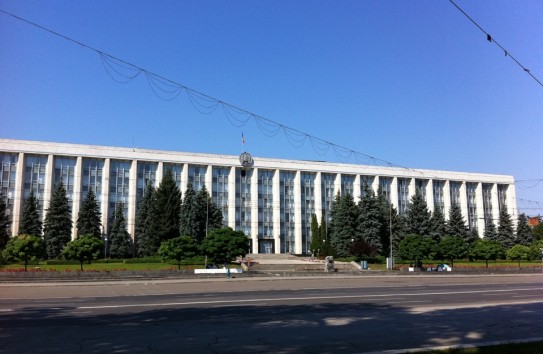 {Патентообладатели продолжат акции протеста перед зданием правительства} Молдавские Ведомости