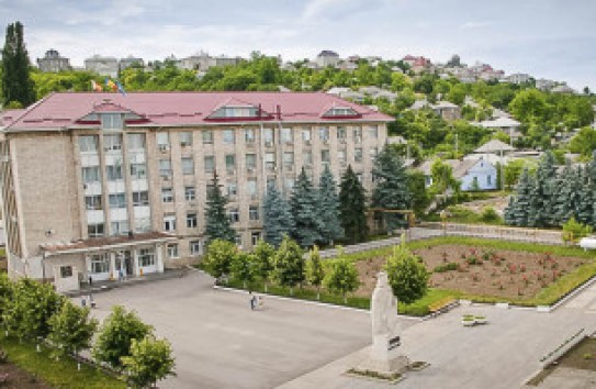 {Обладатели патентов из Сорок вышли на акцию протеста } Молдавские Ведомости