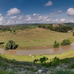 Снесено более ста заграждений из прутьев, установленных на реке Реут