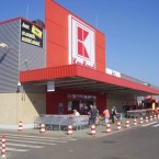 Компания "Kaufland" подарила мэрии Кишинева электромобиль