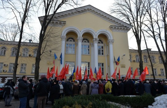 {Протесты: ПСРМ требует отставки министра здравоохранения} Молдавские Ведомости