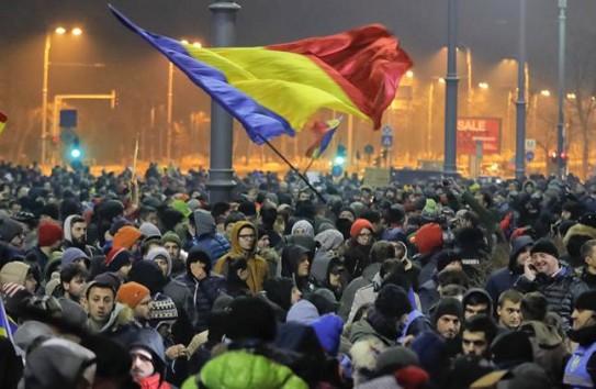 {В Бухаресте прошли новые протесты против коррупции} Молдавские Ведомости