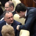 Додон посетил заседание парламента 