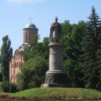 Памятник Богдану Хмельницкому в Чернигове развернули задом к Москве