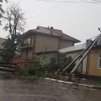 Проливной дождь и шквальный ветер бушевали минувшей ночью по всей республике  