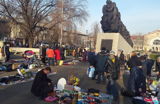 {Майя Лагута: «Ситуация с пенсионерами и инвалидами, которые торговали на вокзале, возле магазина UNO, - катастрофическая»} Молдавские Ведомости