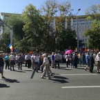 Санду и Нэстасе обвиняют полицию в агрессии против участников акции протеста 17 сентября