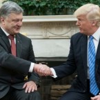 Порошенко пустили к Трампу только за большие деньги