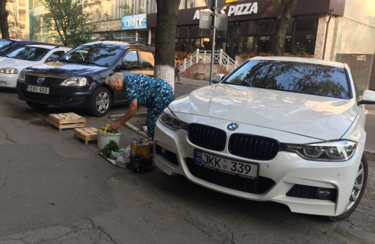 {Каждый пятый молдаванин хочет уехать из страны в ближайшие шесть месяцев} Молдавские Ведомости