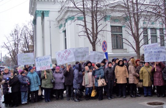 {Кто остановит гонения на прессу?} Молдавские Ведомости