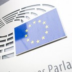 Партия Меркель лидирует на выборах в Европарламент