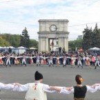 Спонсором дня города стала компания, которая была связана с Плахотнюком и судилась с примэрией 