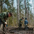 Ребенок до конца сжимал в руке куклу: страшная находка 