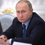 Путин предложил создать конкурента "Википедии"