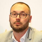 Литвиненко требует прояснить обстоятельства дела о высылке учителей