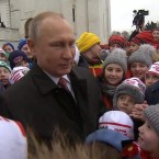 Путин поручил сократить сроки рассмотрения заявлений на маткапитал