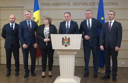 {Группа «Pro Moldova» создаст партию} Молдавские Ведомости