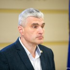 Александру Слусарь: Собственность страны была непрозрачно передана украинцам