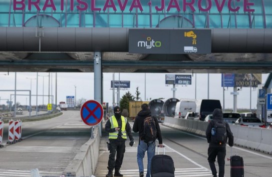 {Европа закрывает границы и рестораны} Молдавские Ведомости