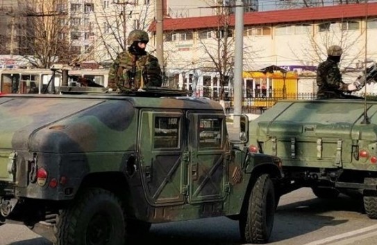 {Полицейские и военные патрулируют улицы городов } Молдавские Ведомости