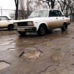 Молдаване объезжают свои дороги через соседние страны