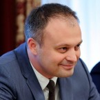 Pro Moldova требует предоставления отпуска по уходу за детьми до десяти лет