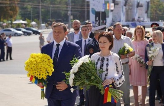 {Евгений Собор: Чем грозит политической девственнице Майе Санду союз с «честными пацанами»} Молдавские Ведомости