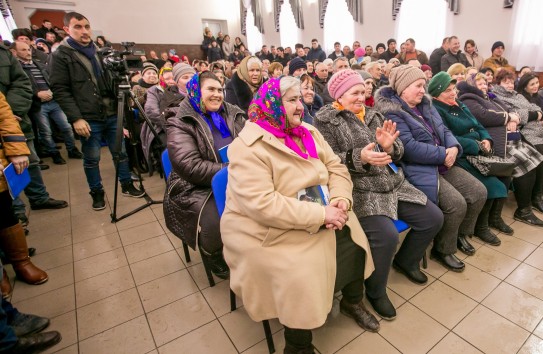 {Опрос: Каждый второй - против присоединения Молдовы к НАТО} Молдавские Ведомости